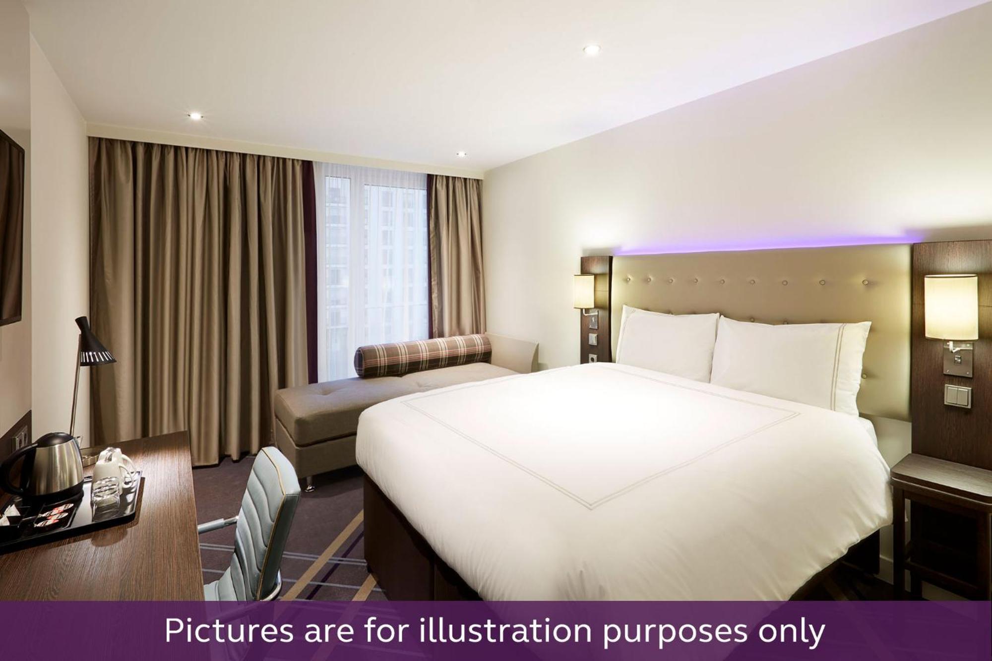 Premier Inn Duesseldorf City Centre Εξωτερικό φωτογραφία