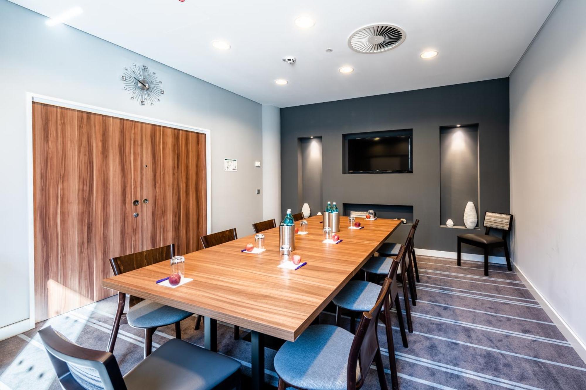 Premier Inn Duesseldorf City Centre Εξωτερικό φωτογραφία